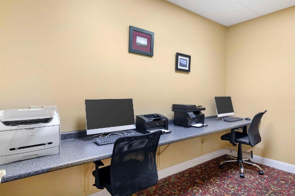 Best Western White House Inn Bangor Main image