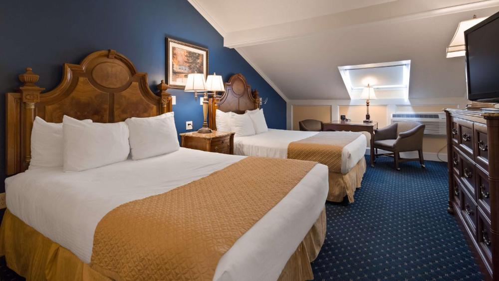 Queen Room with Two Queen Beds - Third Floor/Non-Smoking